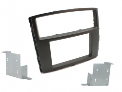 LAMTF07D, radio frame for Mitsubishi Pajero